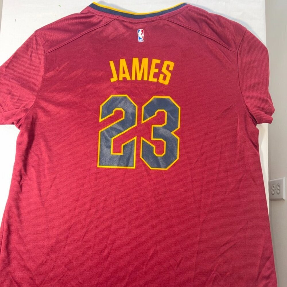 Fanatics NBA Adult LeBron James Cleveland Cavaliers V-Neck Basketball Jersey XL